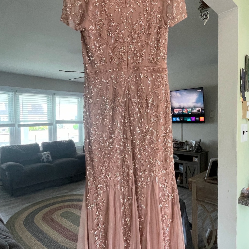 Formal dress Oleg Cassini size 10 worn once